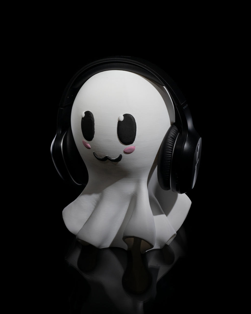 Gentle Ghost Headphone Holder 6