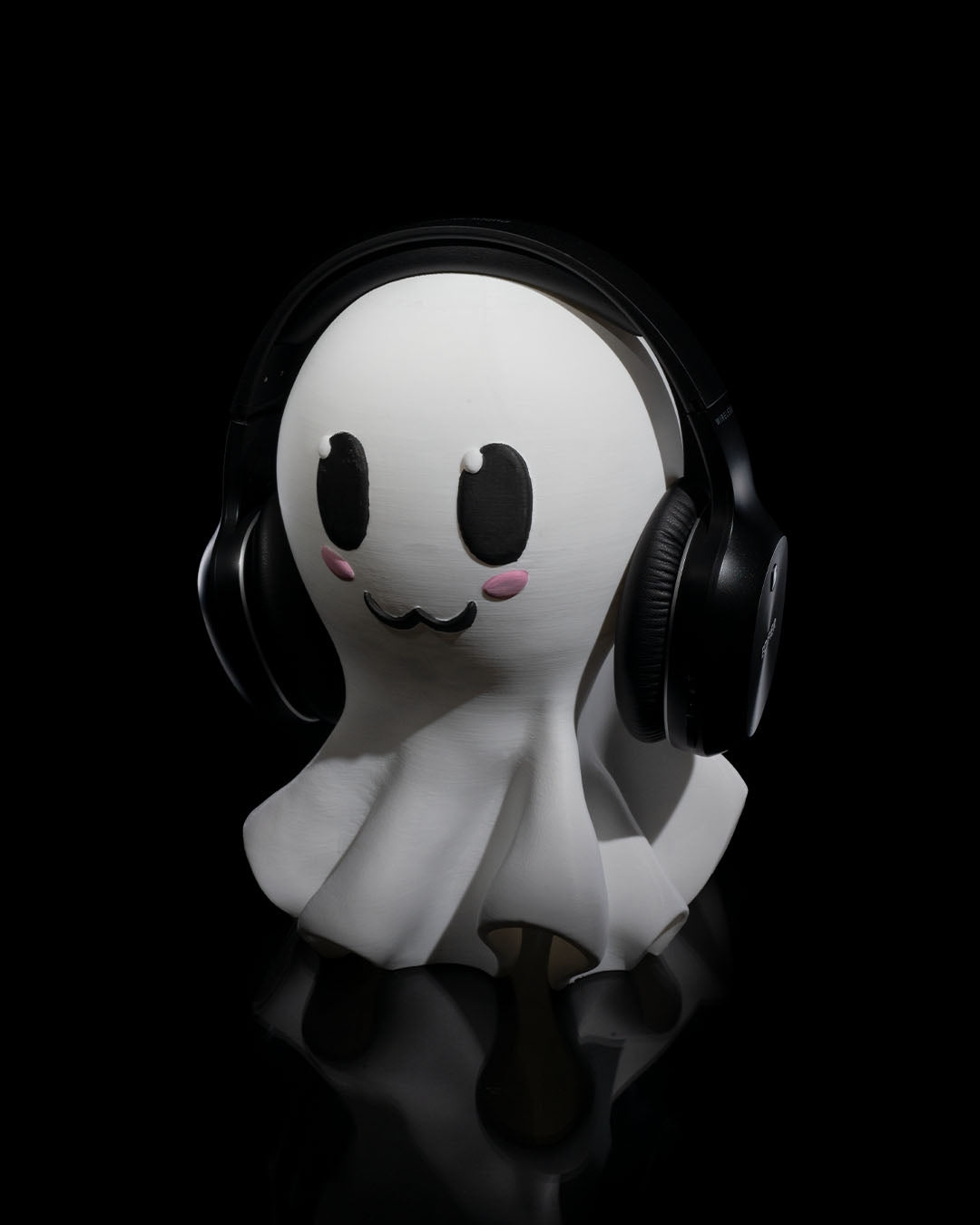 Gentle Ghost Headphone Holder 6