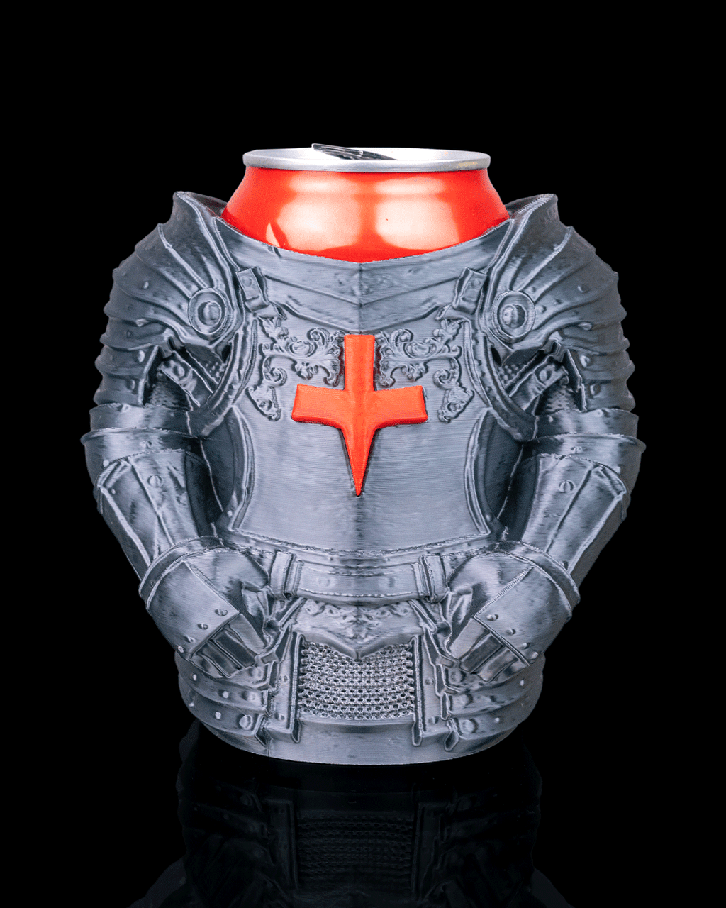 Knight Armor Can Holder 1