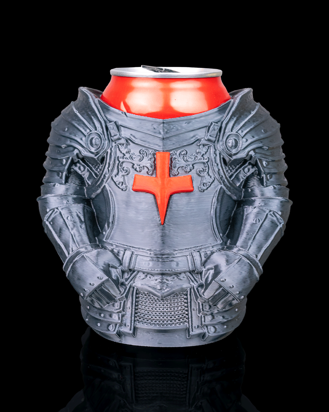 Knight Armor Can Holder 1