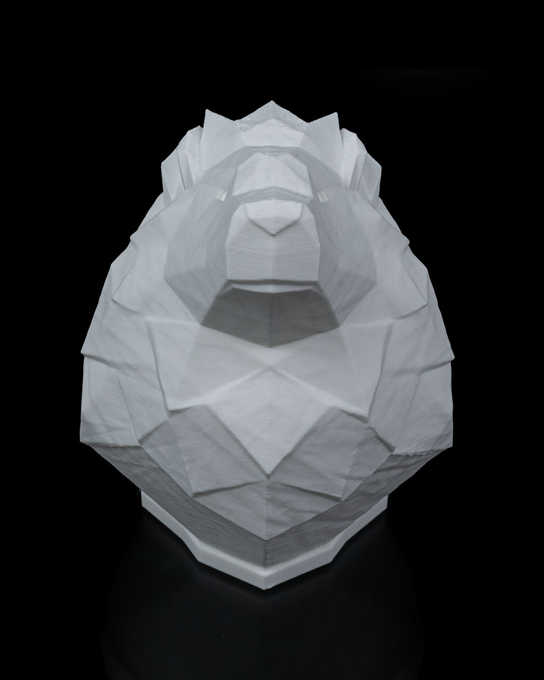 Low Poly Lion Table Lamp 2