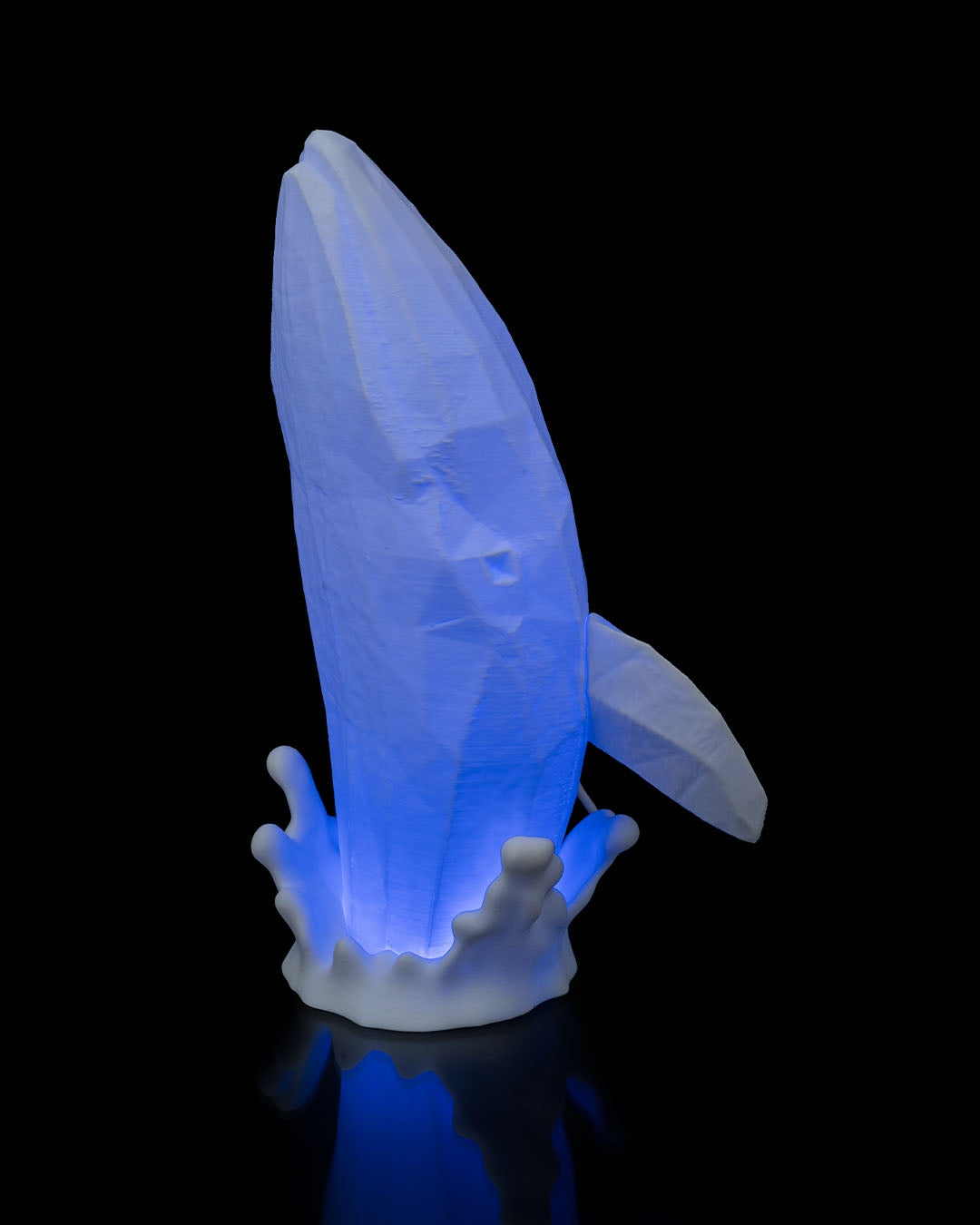 Low Poly Whale Table Lamp 5
