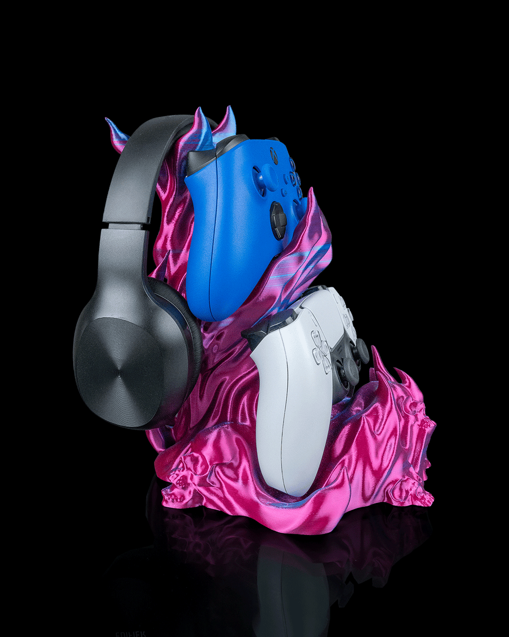 Spellcaster S Stash Headphone And Controller Holder 2
