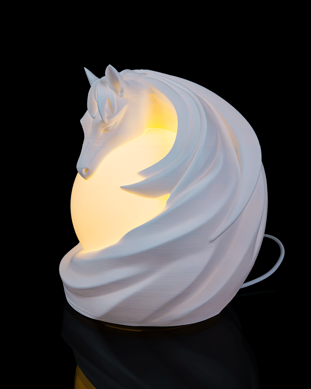 Stallion Sphere Table Lamp 3