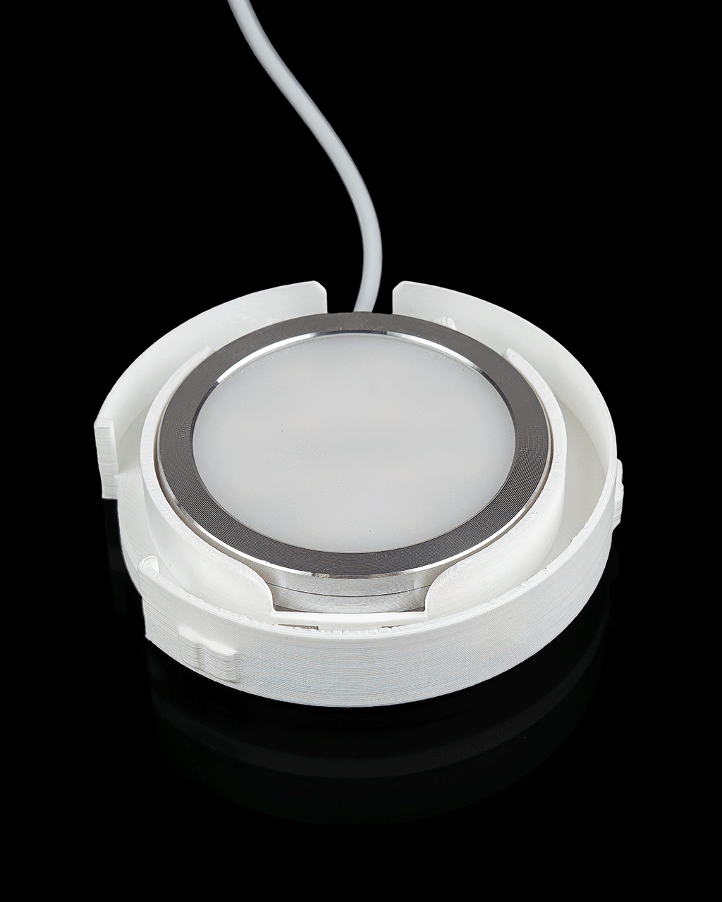 Stallion Sphere Table Lamp 8