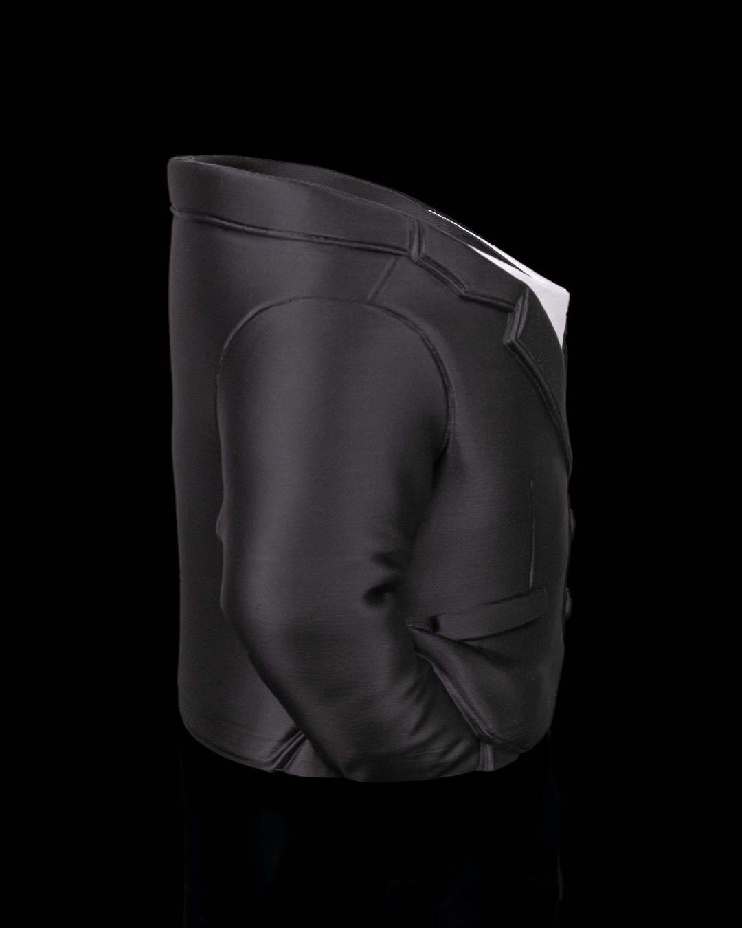 Suit Can Holder 3